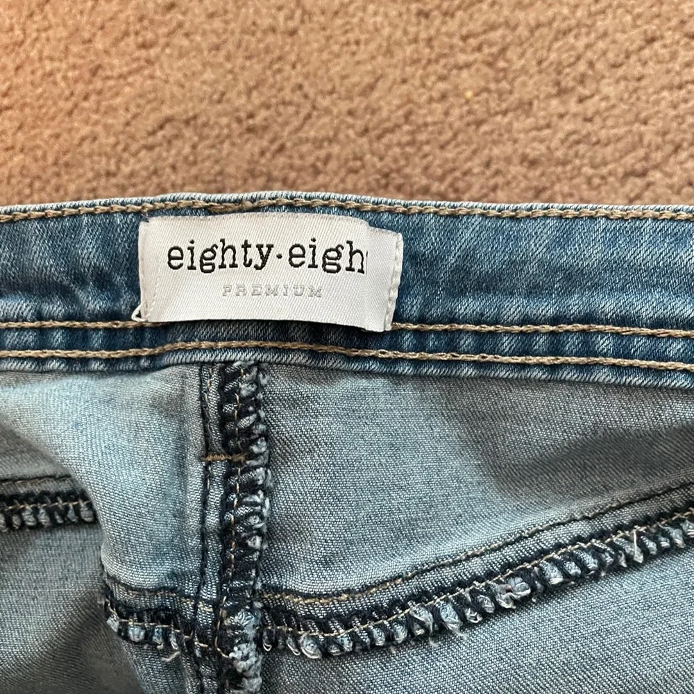 Valentine date Eighty eight size 11 stretchy jeans with red - Picture 5 of 7